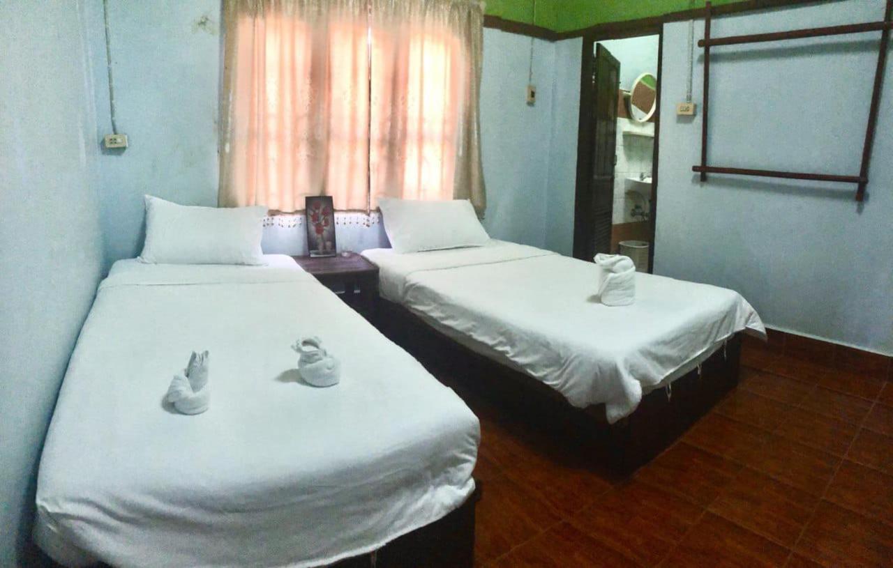 Veggie'S Rooms Vang Vieng Exterior photo